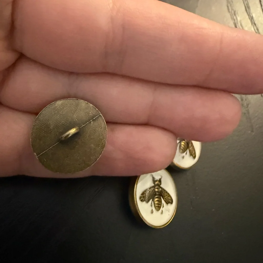 Preloved Set of 5 Gucci Gold Bee buttons - Cream & Gold Set